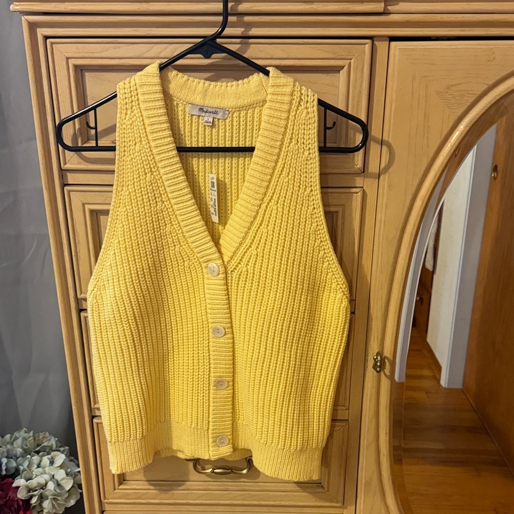 Madewell Cutaway Sweater Vest - Picture 2 of 8